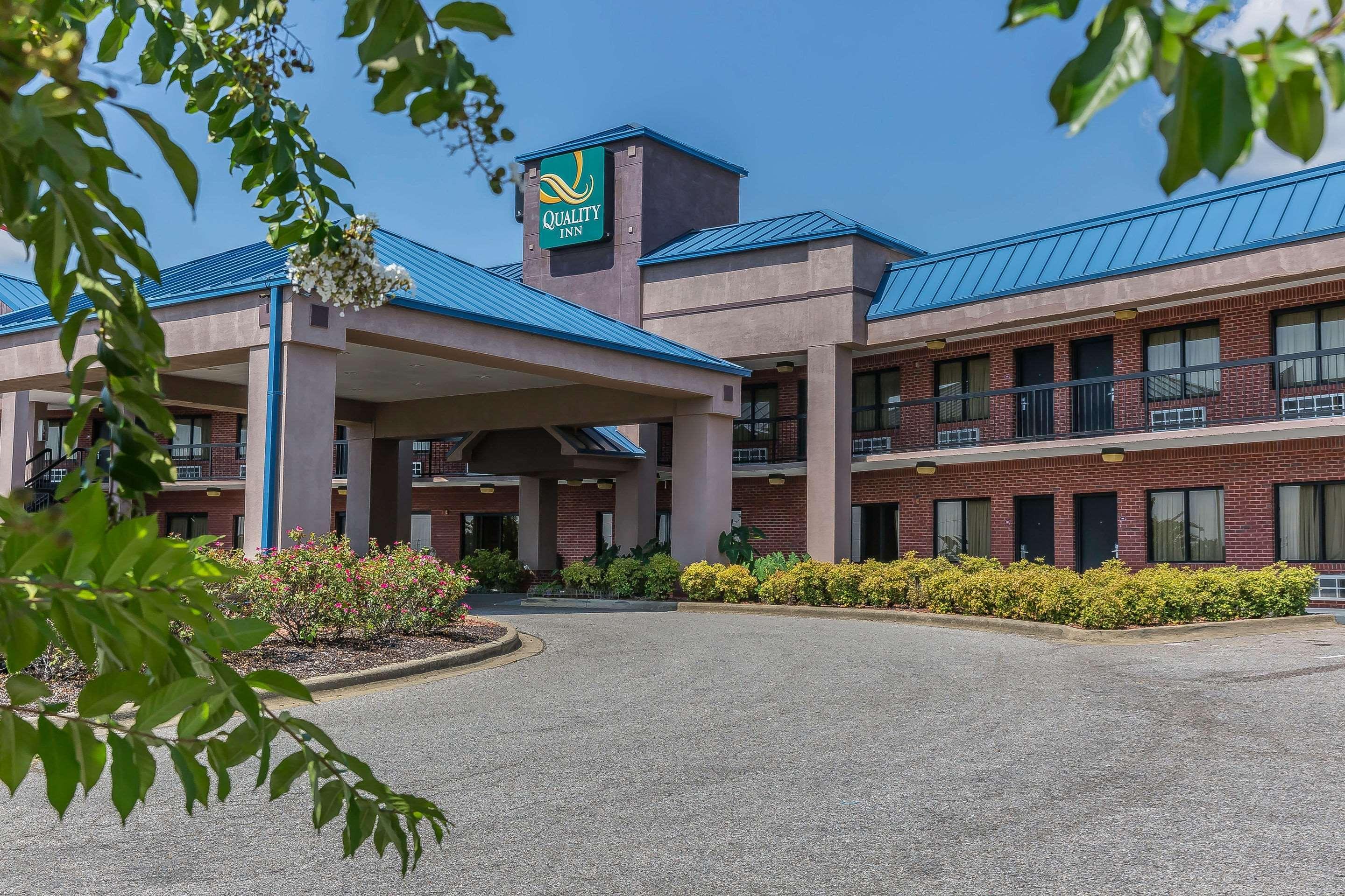 卡莱拉i-65出口231号凯艺酒店 Calera 外观 照片